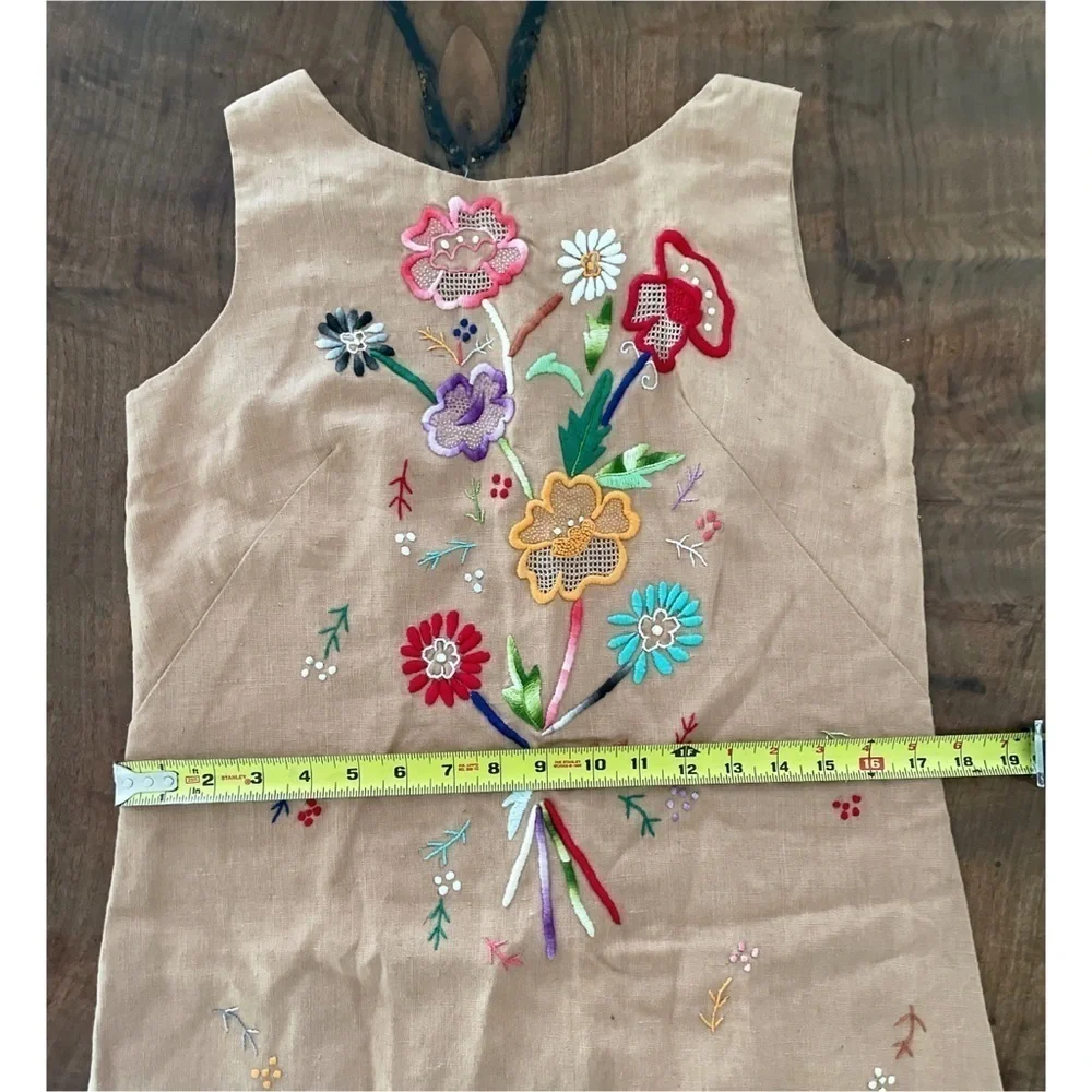 Vintage 60’s 70’s Hand Stitch Embroidery Floral Colorful Garden Sheath Tan Dress - Picture 11 of 15